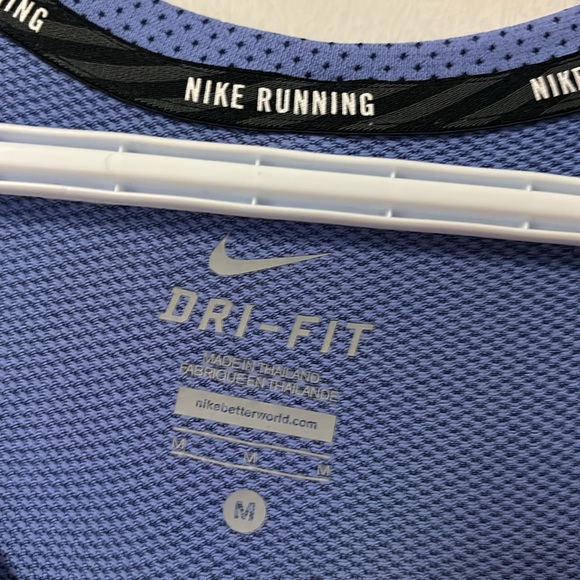Nike Dry Fit T Shirt - Picture 3 of 6